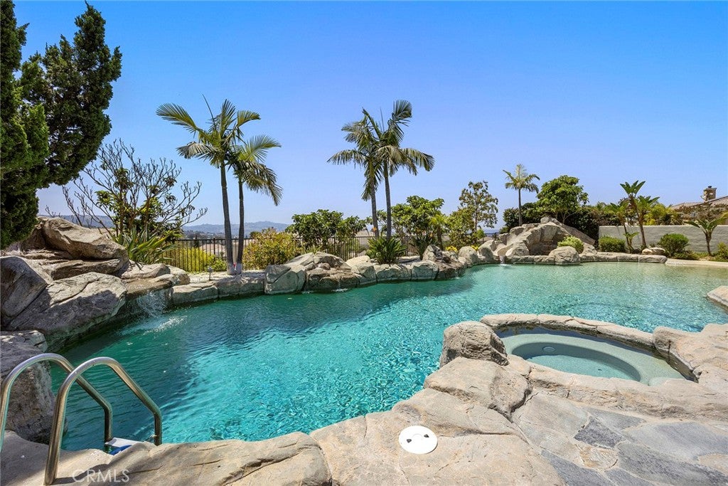 Rowland Heights, California, 91748, United States, 5 Bedrooms Bedrooms, ,6 BathroomsBathrooms,Residential,Pending,1986868