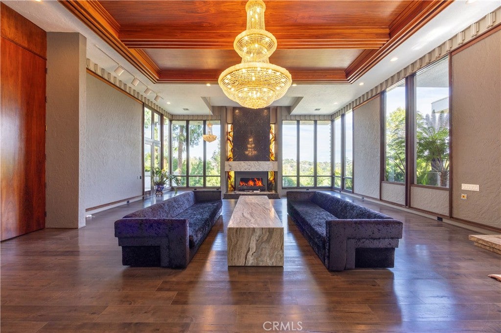 Diamond Bar, California, 91765, United States, 5 Bedrooms Bedrooms, ,6 BathroomsBathrooms,Residential,Active,1985882