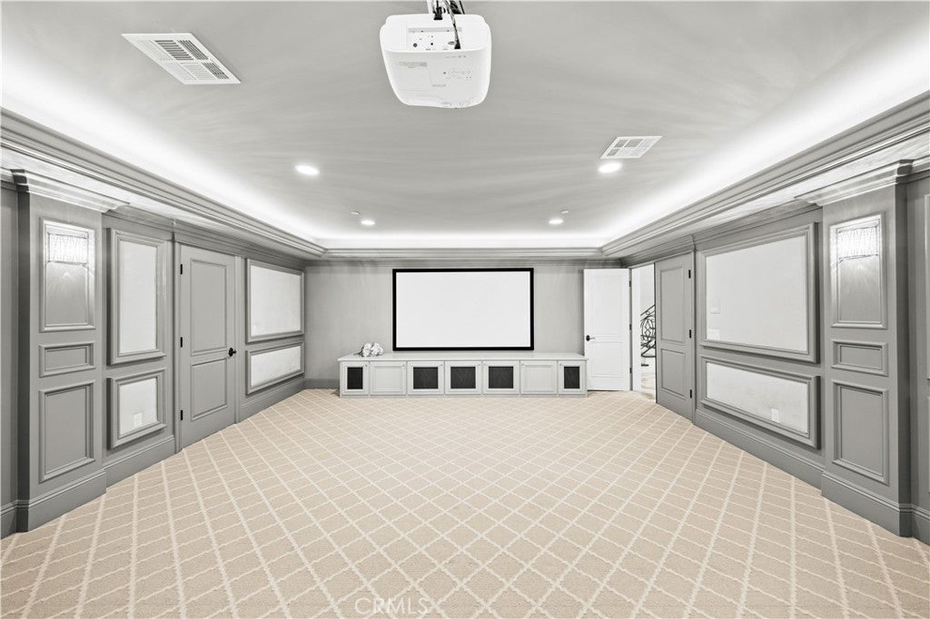 Arcadia, California, 91006, United States, 5 Bedrooms Bedrooms, ,7 BathroomsBathrooms,Residential,Active,1909900