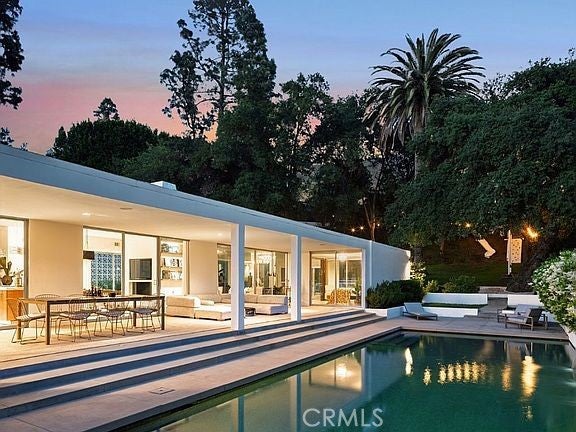 Pasadena, California, 91105, United States, 3 Bedrooms Bedrooms, ,3 BathroomsBathrooms,Residential,Active,2027742