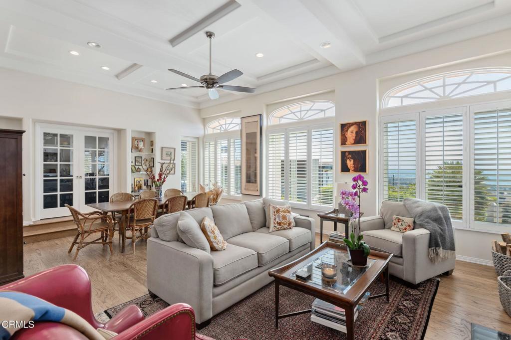 Ventura, California, 93001, United States, ,4 BathroomsBathrooms,Residential,Active,1853317