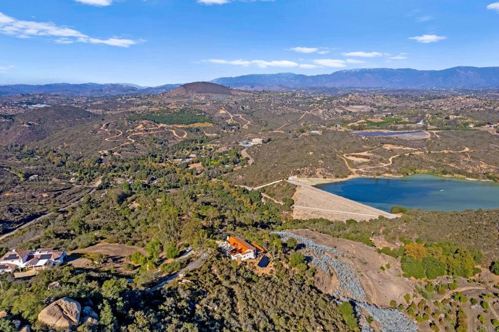 Escondido, California, 92026, United States, 3 Bedrooms Bedrooms, ,2 BathroomsBathrooms,Residential,Active,1972147