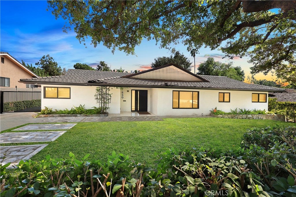 San Marino, California, 91108, United States, 4 Bedrooms Bedrooms, ,4 BathroomsBathrooms,Residential,Active,1909089