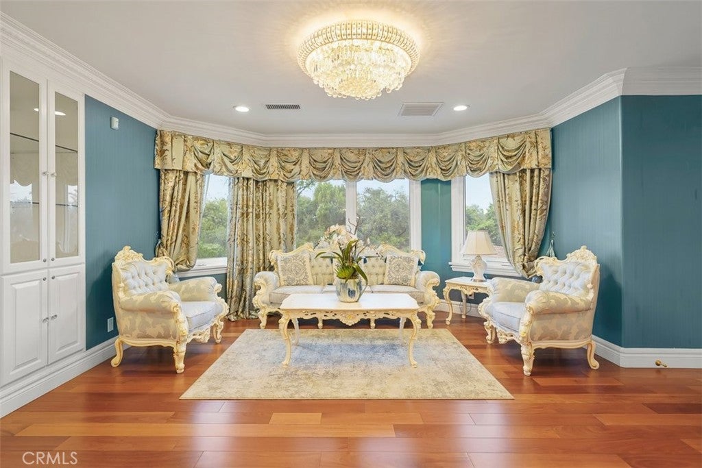 San Marino, California, 91108, United States, 5 Bedrooms Bedrooms, ,6 BathroomsBathrooms,Residential,Active,1905042
