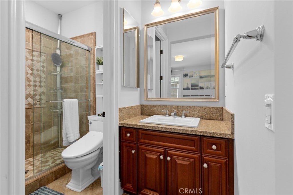 Huntington Beach, California, 92649, United States, 4 Bedrooms Bedrooms, ,4 BathroomsBathrooms,Residential,Active,1780402