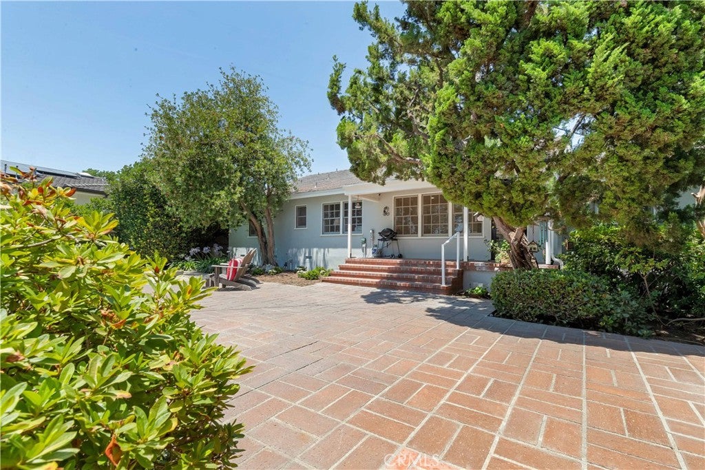 Arcadia, California, 91007, United States, 5 Bedrooms Bedrooms, ,4 BathroomsBathrooms,Residential,Active,1933725