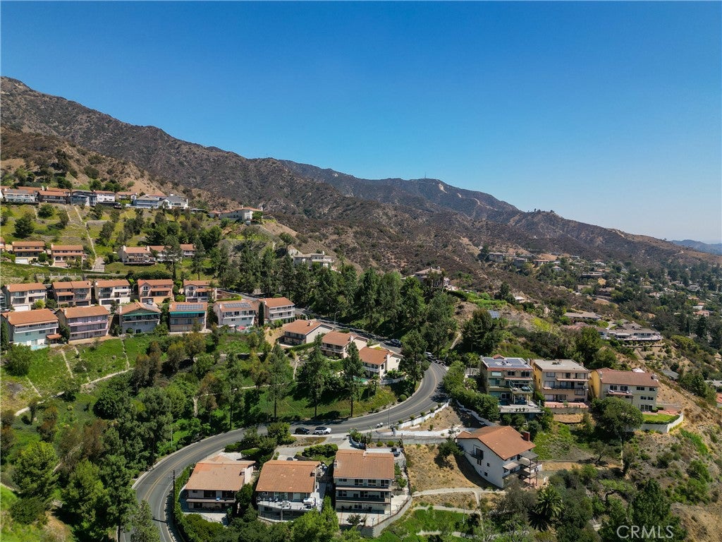 Burbank, California, 91501, United States, 5 Bedrooms Bedrooms, ,5 BathroomsBathrooms,Residential,Active,1943797