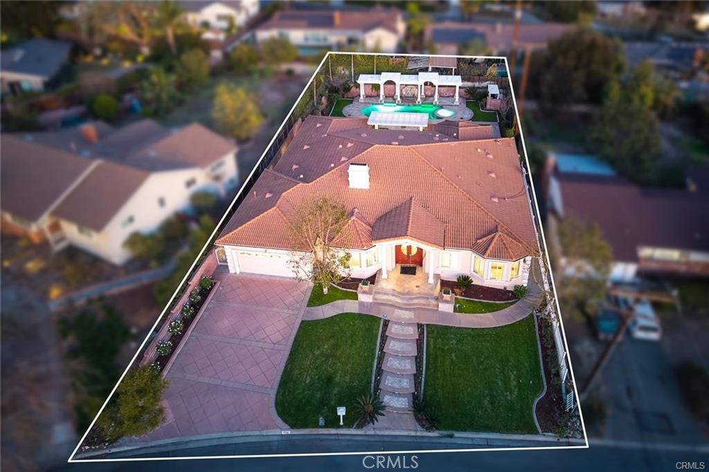 Arcadia, California, 91006, United States, 4 Bedrooms Bedrooms, ,4 BathroomsBathrooms,Residential,Active,1913958