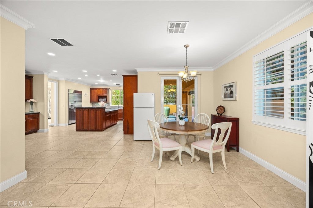 South Pasadena, California, 91030, United States, 4 Bedrooms Bedrooms, ,5 BathroomsBathrooms,Residential,Active,1968417