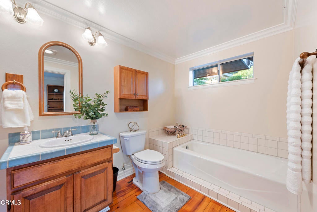 Camarillo, California, 93010, United States, 6 Bedrooms Bedrooms, ,4 BathroomsBathrooms,Residential,Active,1953410