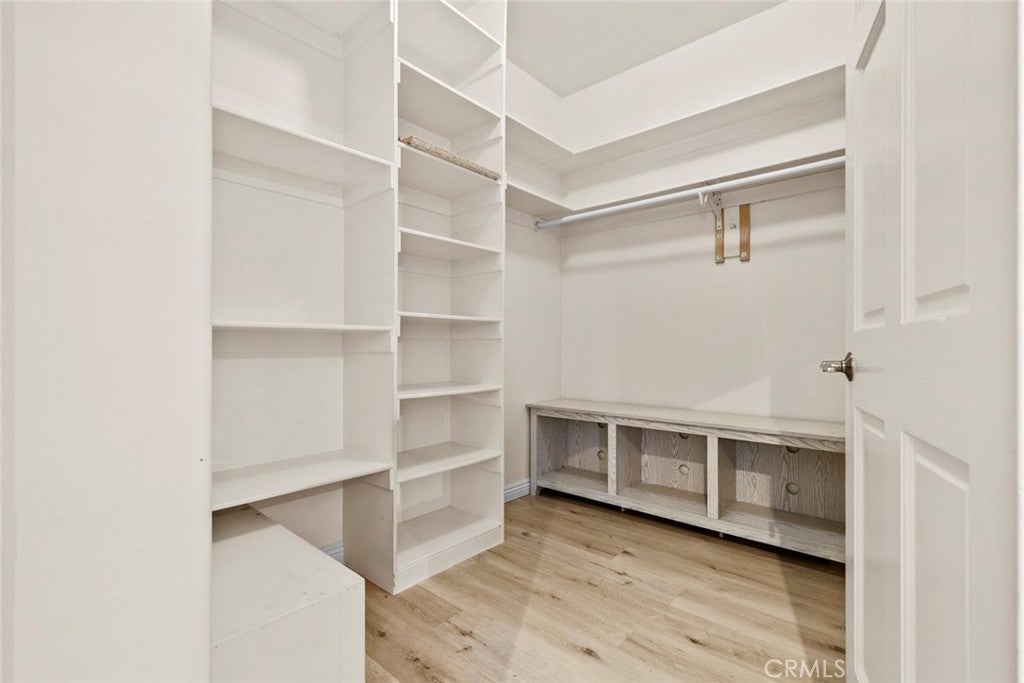 Chatsworth, California, 91311, United States, 5 Bedrooms Bedrooms, ,6 BathroomsBathrooms,Residential,Active,2015219