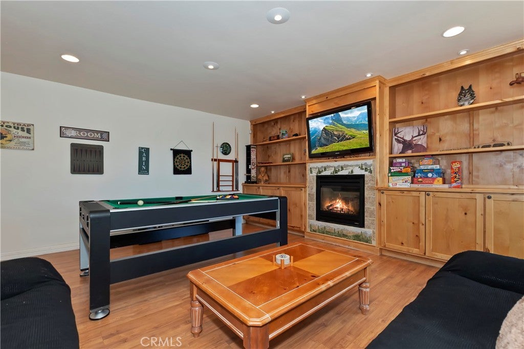 Lake Arrowhead, California, 92352, United States, 3 Bedrooms Bedrooms, ,3 BathroomsBathrooms,Residential,Active,1952988