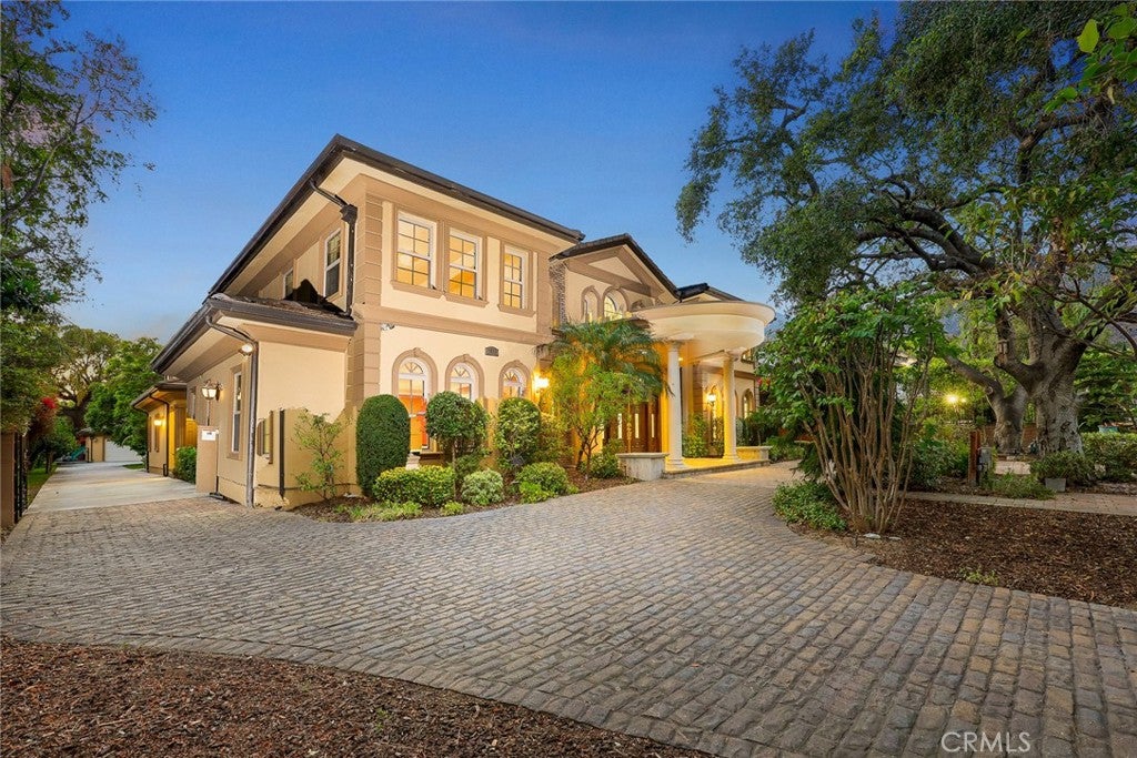 Arcadia, California, 91006, United States, 7 Bedrooms Bedrooms, ,9 BathroomsBathrooms,Residential,Active,1919404