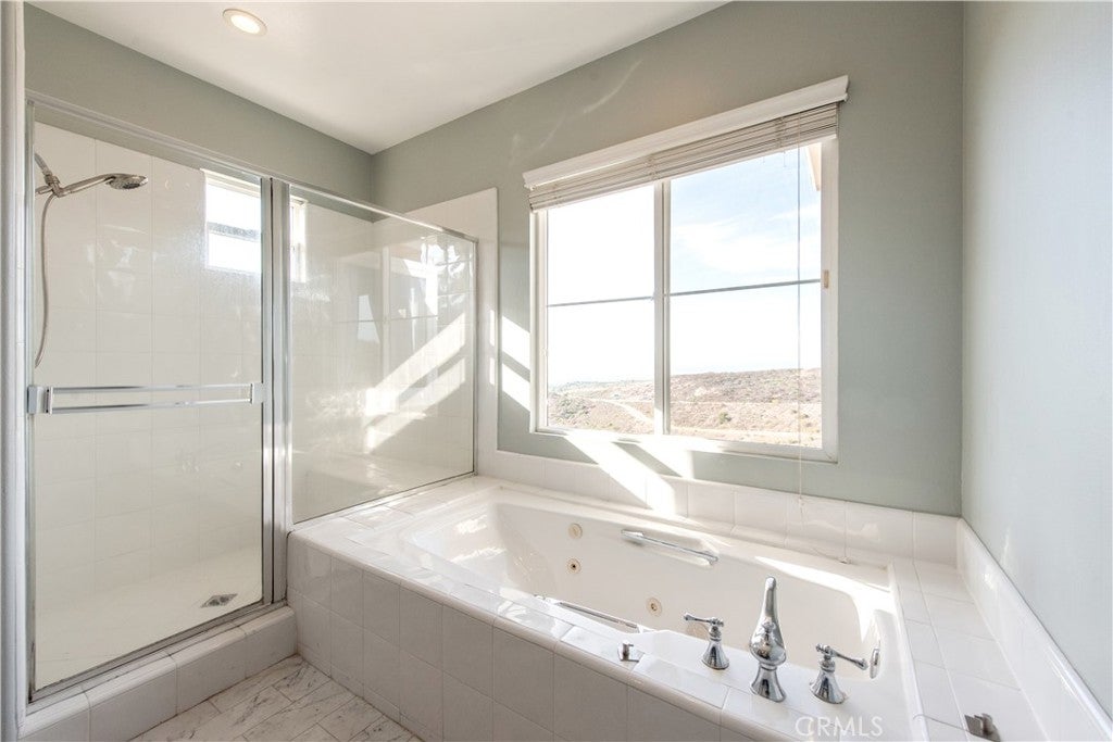 Newport Coast, California, 92657, United States, 3 Bedrooms Bedrooms, ,3 BathroomsBathrooms,Residential,Active,1944021