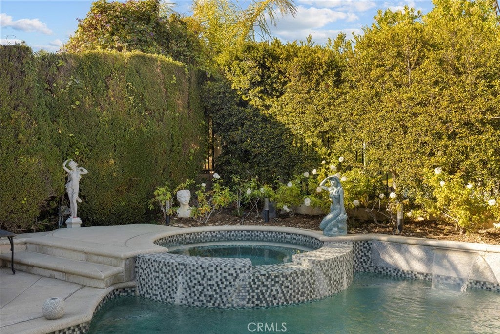 Porter Ranch, California, 91326, United States, 4 Bedrooms Bedrooms, ,4 BathroomsBathrooms,Residential,Active,1989767