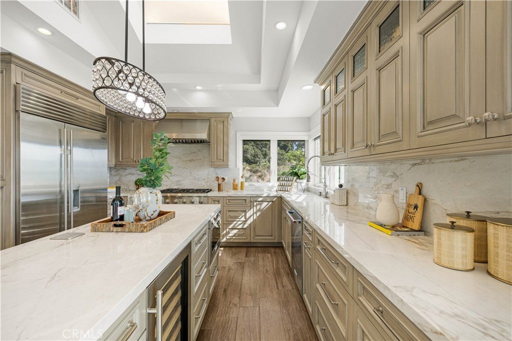 Diamond Bar, California, 91765, United States, 5 Bedrooms Bedrooms, ,4 BathroomsBathrooms,Residential,Active,1989753