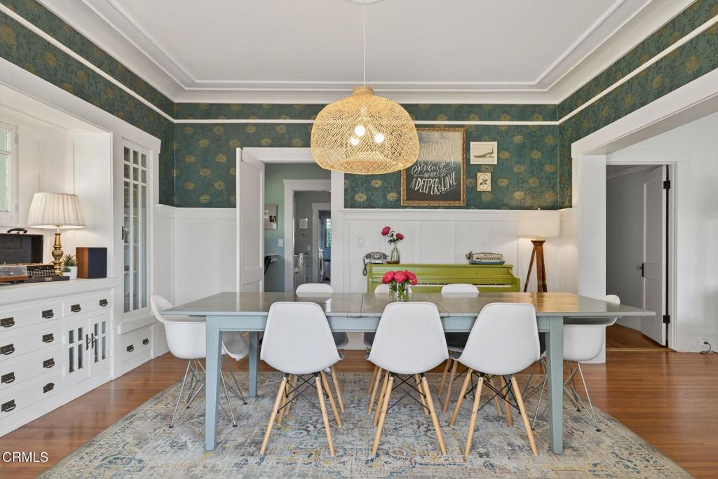 Oxnard, California, 93030, United States, 5 Bedrooms Bedrooms, ,2 BathroomsBathrooms,Residential,Active,1985561