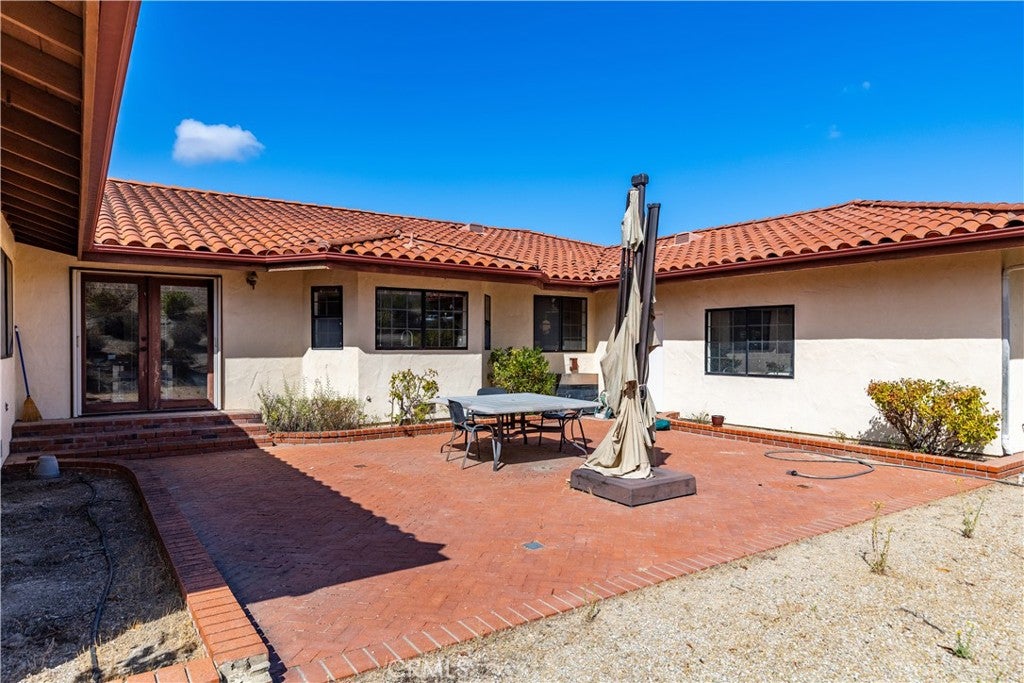 Paso Robles, California, 93446, United States, 3 Bedrooms Bedrooms, ,3 BathroomsBathrooms,Residential,Active,1954021