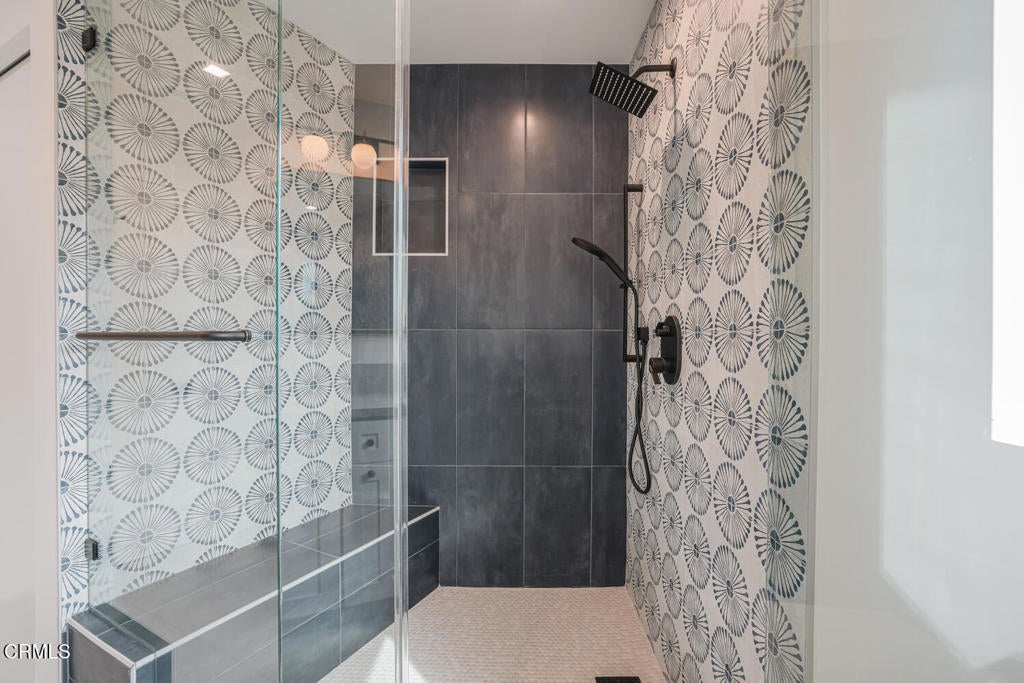 Ventura, California, 93001, United States, 3 Bedrooms Bedrooms, ,4 BathroomsBathrooms,Residential,Active,2016402