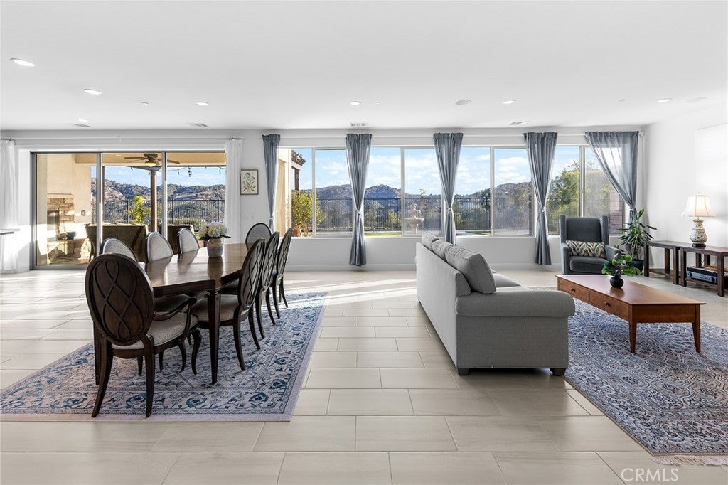 Chino Hills, California, 91709, United States, 5 Bedrooms Bedrooms, ,6 BathroomsBathrooms,Residential,Active,1986885