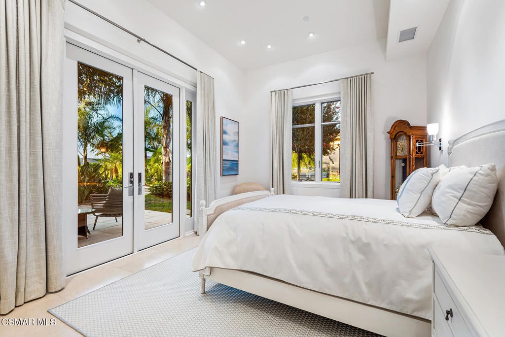 Thousand Oaks, California, 91362, United States, 6 Bedrooms Bedrooms, ,7 BathroomsBathrooms,Residential,Active,2007641