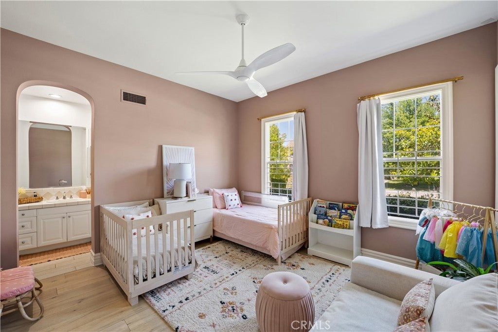 Canyon Country, California, 91387, United States, 4 Bedrooms Bedrooms, ,5 BathroomsBathrooms,Residential,Active,1953690