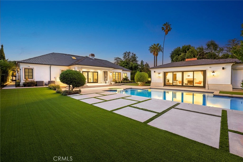 Arcadia, California, 91007, United States, 6 Bedrooms Bedrooms, ,7 BathroomsBathrooms,Residential,Pending,1898195
