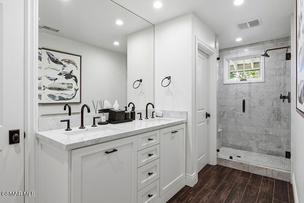 Westlake Village, California, 91362, United States, 6 Bedrooms Bedrooms, ,6 BathroomsBathrooms,Residential,Active,2031759