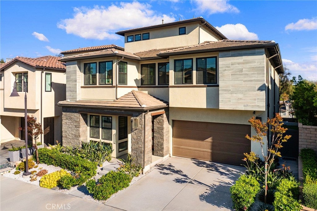 Lake Forest, California, 92630, United States, 5 Bedrooms Bedrooms, ,6 BathroomsBathrooms,Residential,Active,1801044