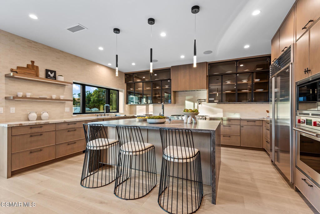 Westlake Village, California, 91362, United States, 5 Bedrooms Bedrooms, ,7 BathroomsBathrooms,Residential,Active,1985560