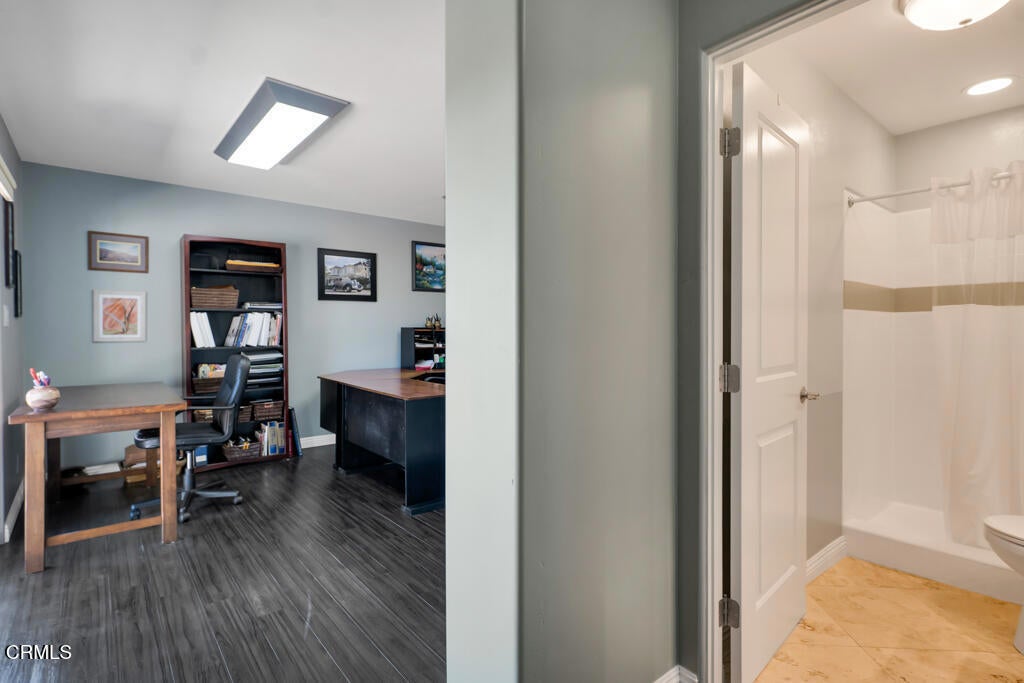 Camarillo, California, 93010, United States, 4 Bedrooms Bedrooms, ,6 BathroomsBathrooms,Residential,Active,1987228