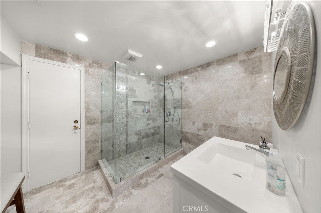 Diamond Bar, California, 91765, United States, 5 Bedrooms Bedrooms, ,4 BathroomsBathrooms,Residential,Active,1989753