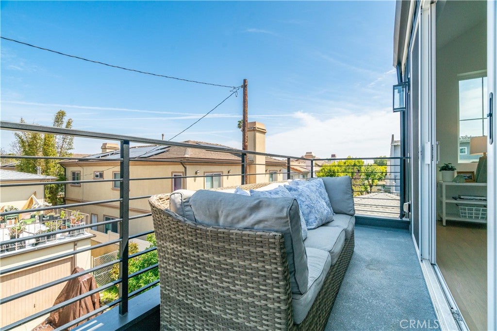 Redondo Beach, California, 90278, United States, 5 Bedrooms Bedrooms, ,5 BathroomsBathrooms,Residential,Active,2010192