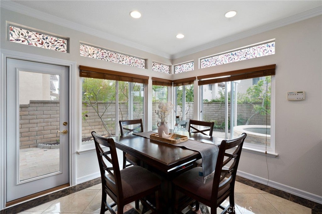 Cypress, California, 90630, United States, 4 Bedrooms Bedrooms, ,4 BathroomsBathrooms,Residential,Active,1945840