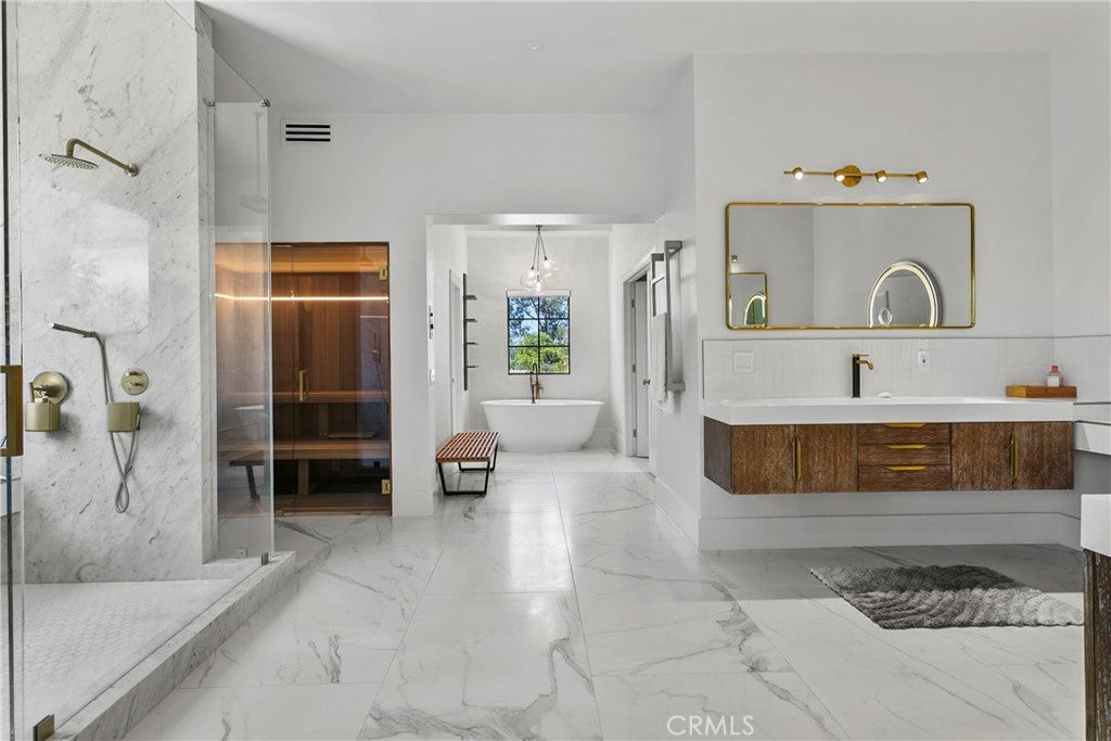 Laguna Niguel, California, 92677, United States, 4 Bedrooms Bedrooms, ,5 BathroomsBathrooms,Residential,Active,1986900