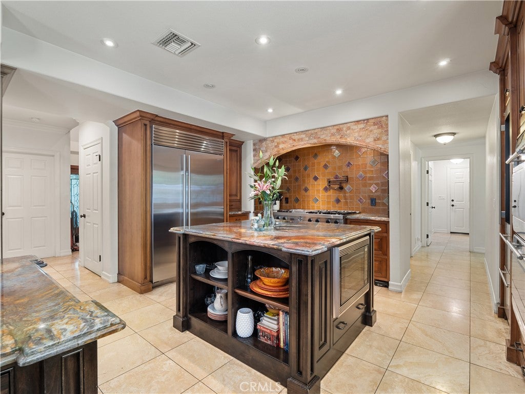 Canyon Country, California, 91387, United States, 5 Bedrooms Bedrooms, ,5 BathroomsBathrooms,Residential,Active,1926896