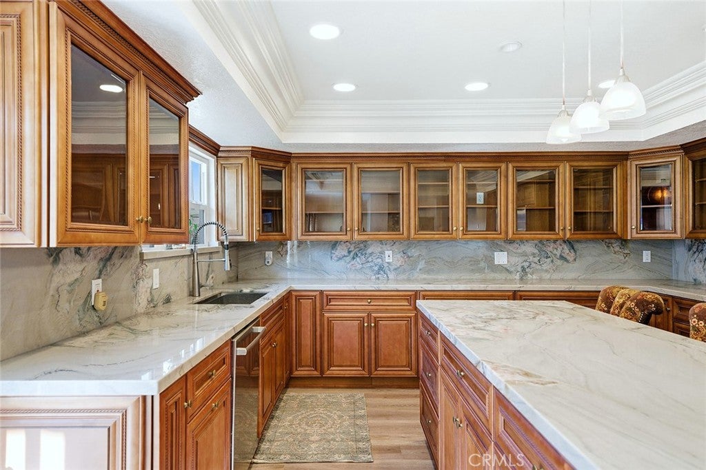 Seal Beach, California, 90740, United States, 4 Bedrooms Bedrooms, ,3 BathroomsBathrooms,Residential,Active,2010555