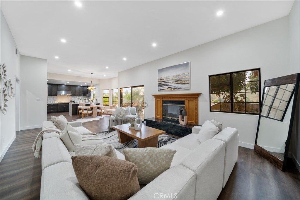 Chino Hills, California, 91709, United States, 7 Bedrooms Bedrooms, ,5 BathroomsBathrooms,Residential,Active,1843383
