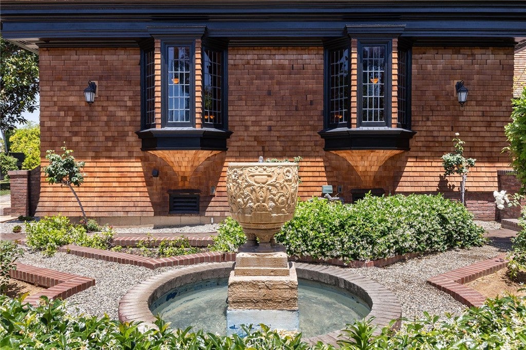 Long Beach, California, 90807, United States, ,7 BathroomsBathrooms,Residential,Active,1824496