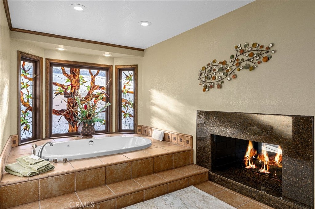 La Verne, California, 91750, United States, 3 Bedrooms Bedrooms, ,3 BathroomsBathrooms,Residential,Active,2009143