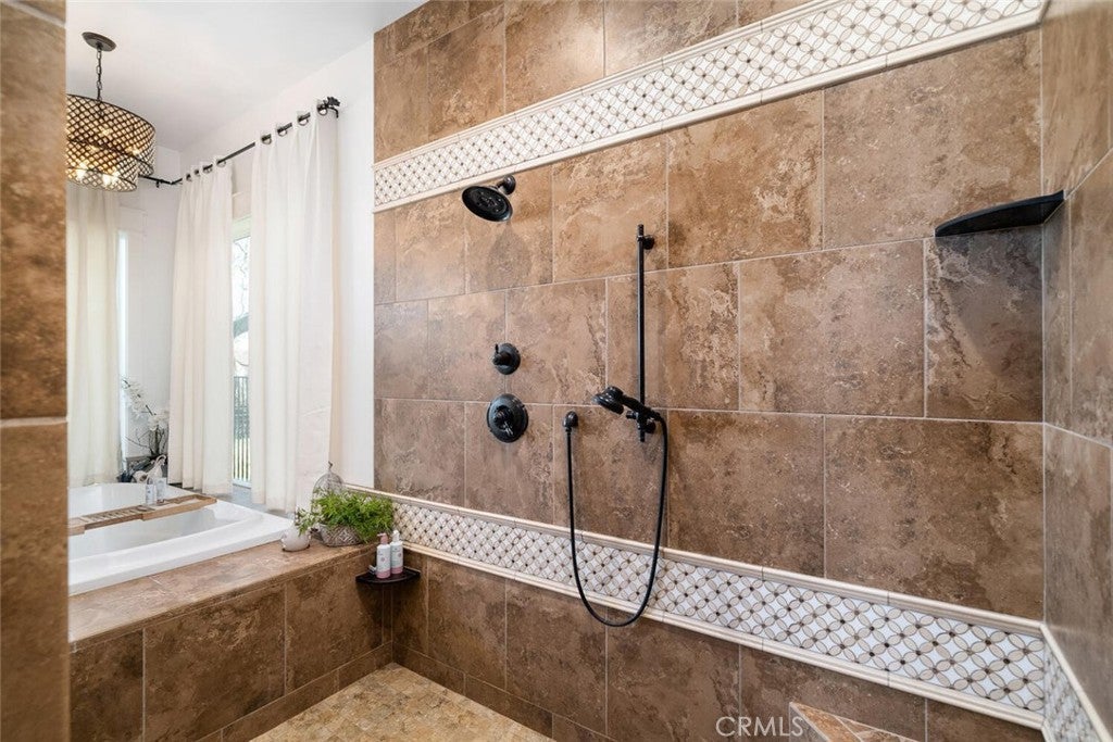 Oroville, California, 95965, United States, ,5 BathroomsBathrooms,Residential,Active,1702211