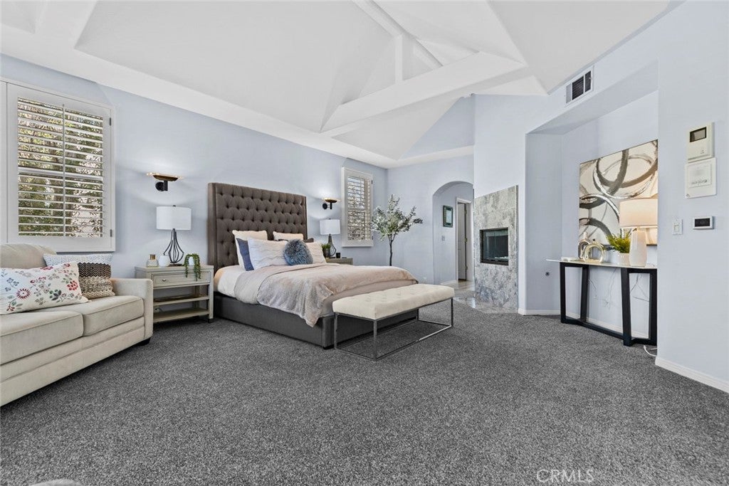 Chatsworth, California, 91311, United States, 5 Bedrooms Bedrooms, ,6 BathroomsBathrooms,Residential,Active,2015219