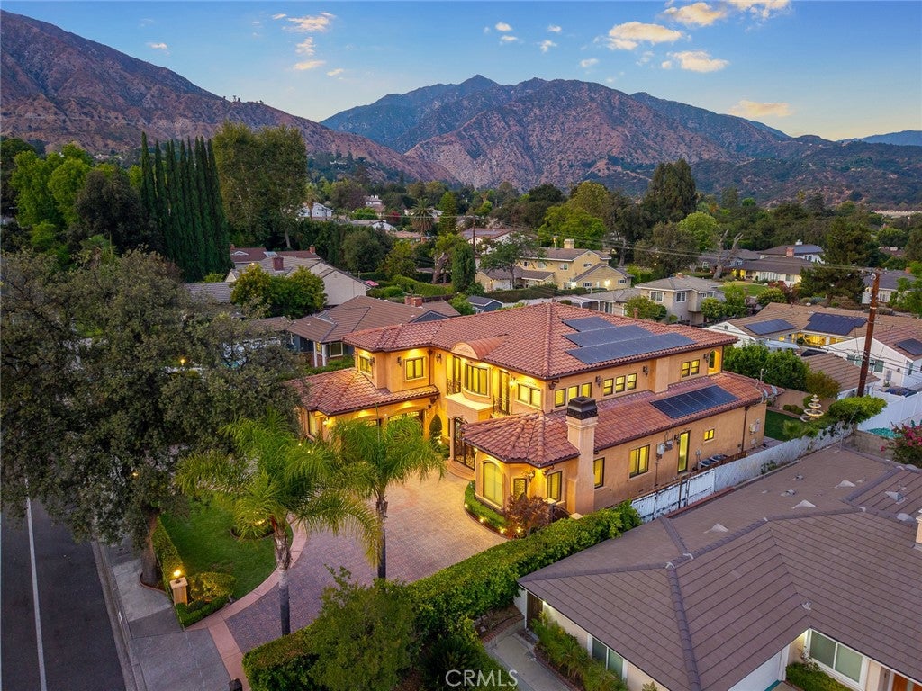 Arcadia, California, 91006, United States, 4 Bedrooms Bedrooms, ,5 BathroomsBathrooms,Residential,Active,1904748