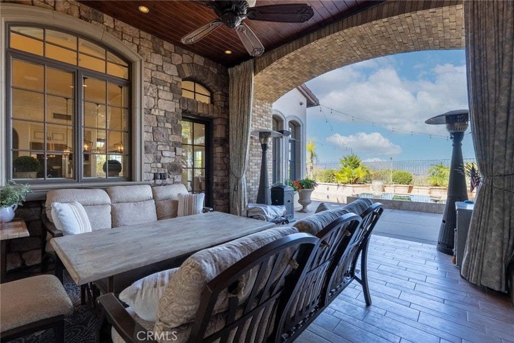 Valencia, California, 91381, United States, 7 Bedrooms Bedrooms, ,10 BathroomsBathrooms,Residential,Active,1959930