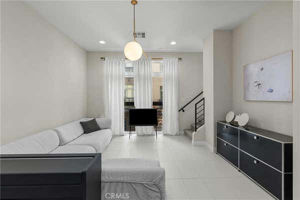 2753 WAVERLY DR APT 705, LOS ANGELES, CA 90039 - Image 1