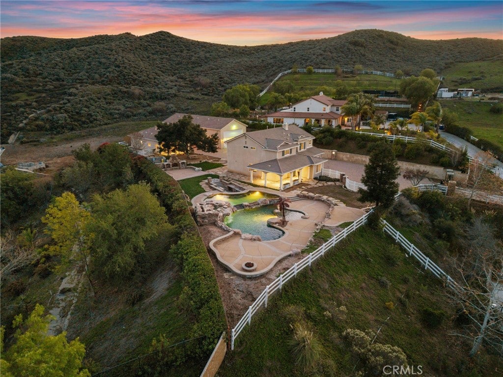 Castaic, California, 91384, United States, 6 Bedrooms Bedrooms, ,6 BathroomsBathrooms,Residential,Active,2009152