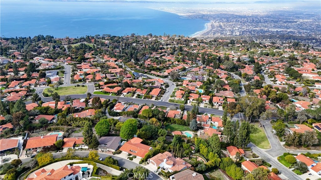 Palos Verdes Estates, California, 90274, United States, 3 Bedrooms Bedrooms, ,4 BathroomsBathrooms,Residential,Active,2016695