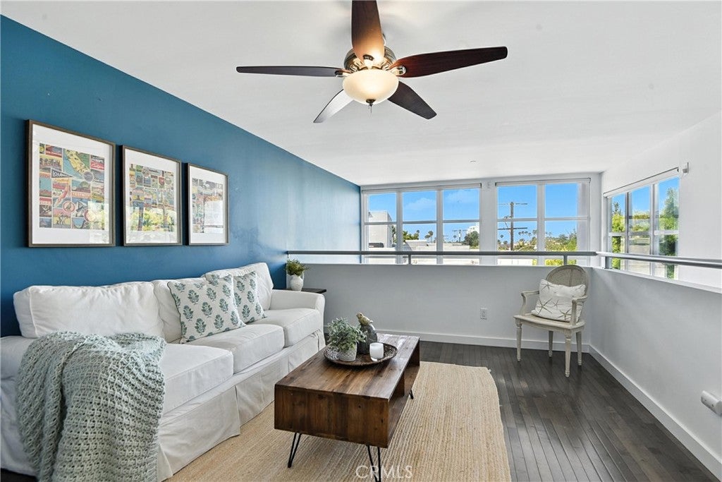 Santa Monica, California, 90405, United States, 3 Bedrooms Bedrooms, ,3 BathroomsBathrooms,Residential,Active,2008737