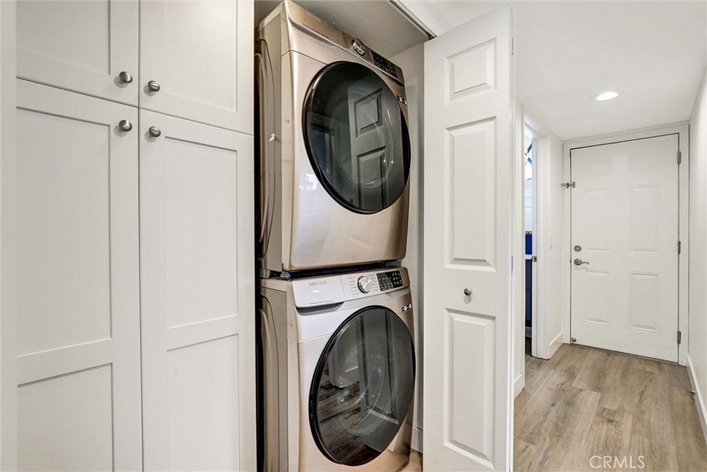 Lake Forest, California, 92630, United States, 4 Bedrooms Bedrooms, ,3 BathroomsBathrooms,Residential,Active,1953694