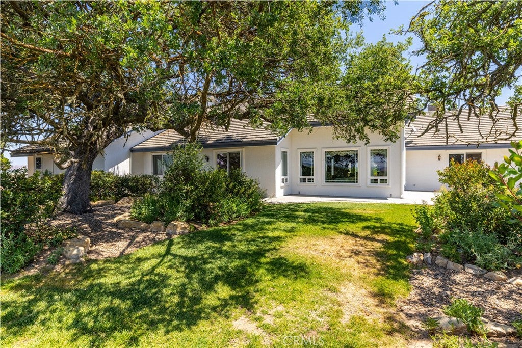 Paso Robles, California, 93446, United States, 7 Bedrooms Bedrooms, ,6 BathroomsBathrooms,Residential,Active,1919055